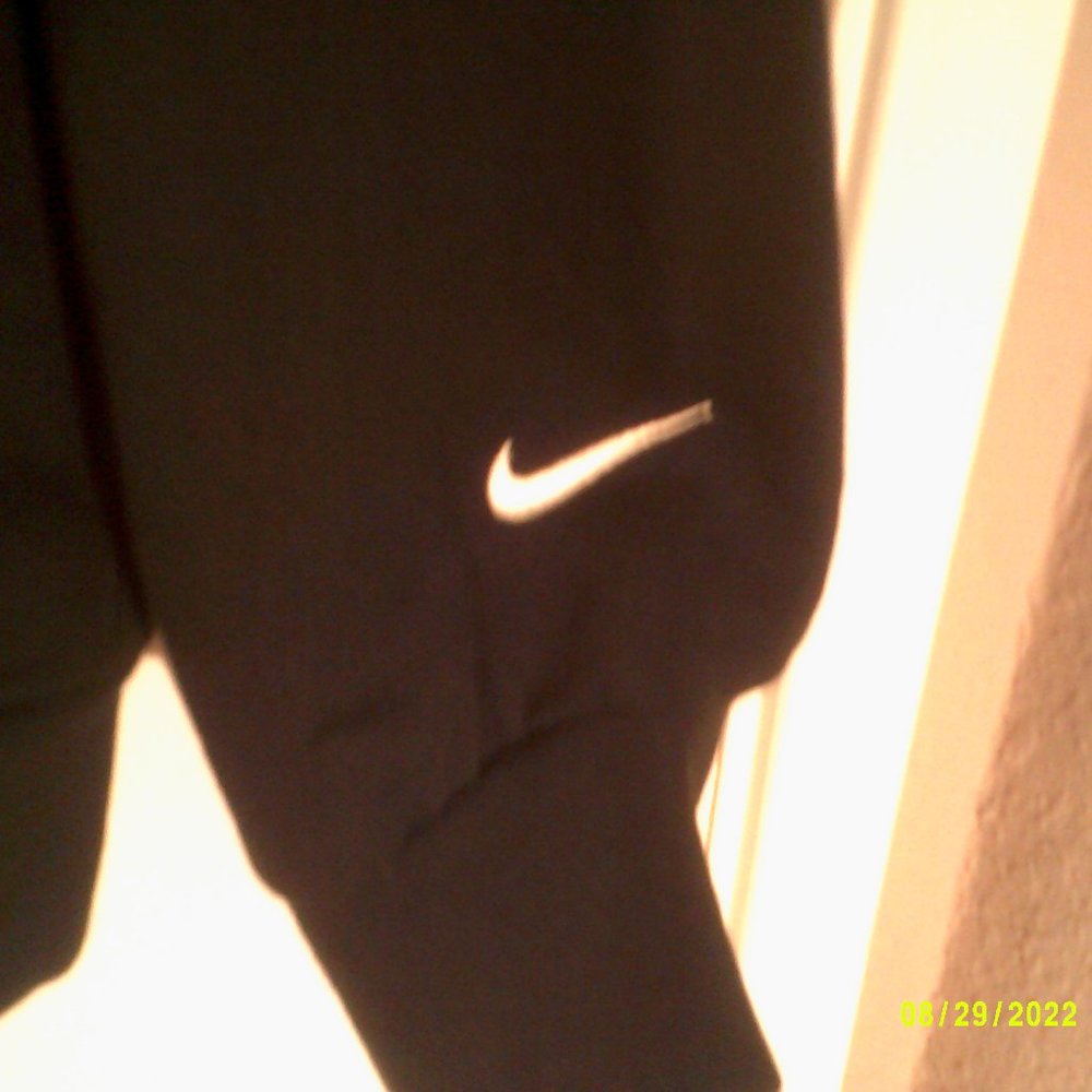 NEW NIKE DRI-FIT SPORTSWEAR "Standard Issue Hoops LS" MEN'S SWEATSHIRT XL - Picture 5 of 9